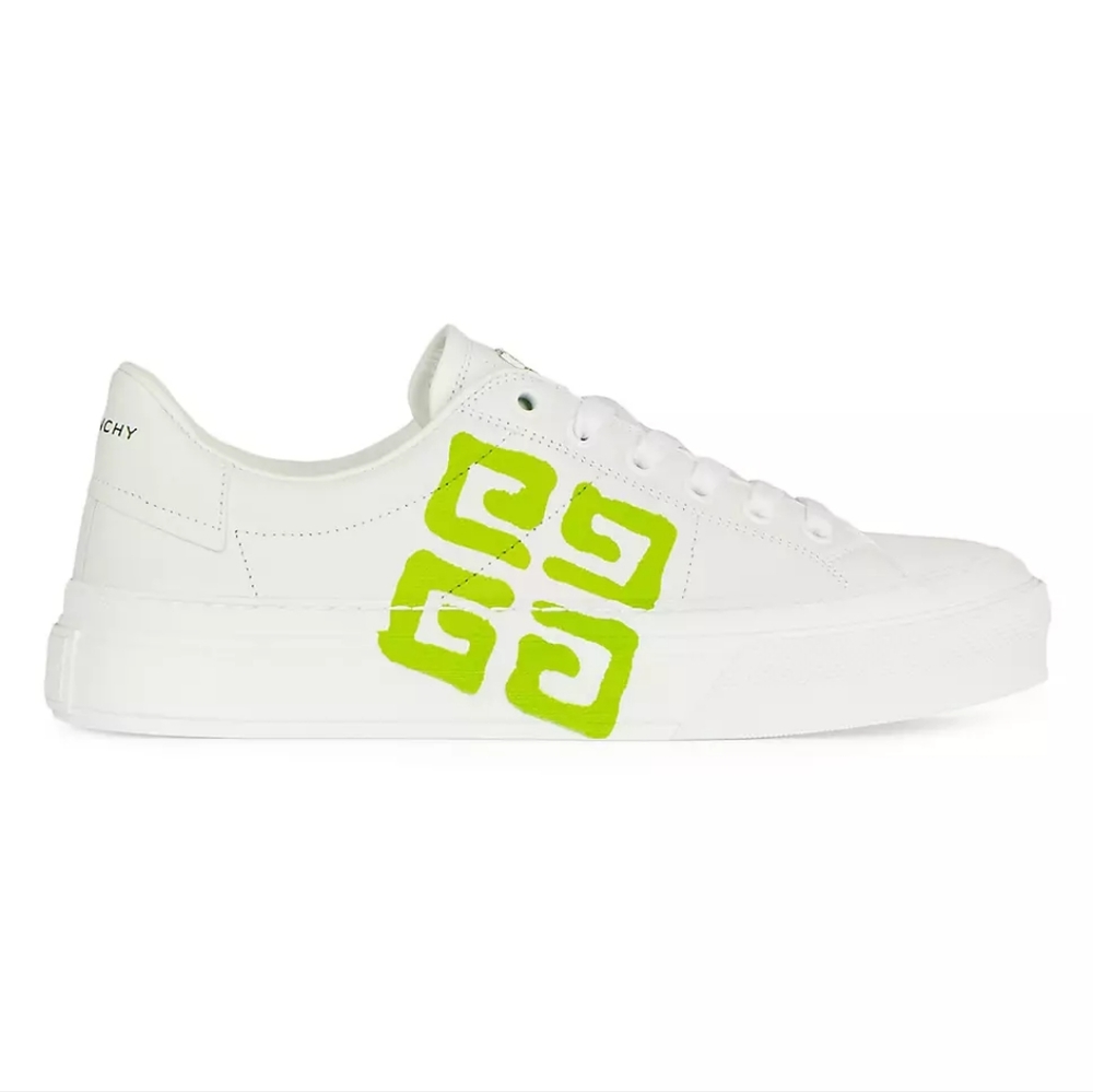 Givenchy Sneakers City Sport in Leather with Tag Effect 4G Print